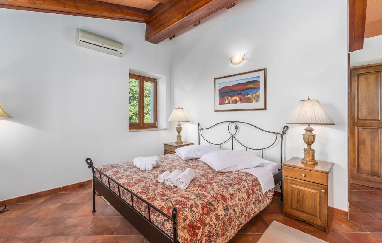 Villa Maggie Vlakovo Koromačno Exterior foto
